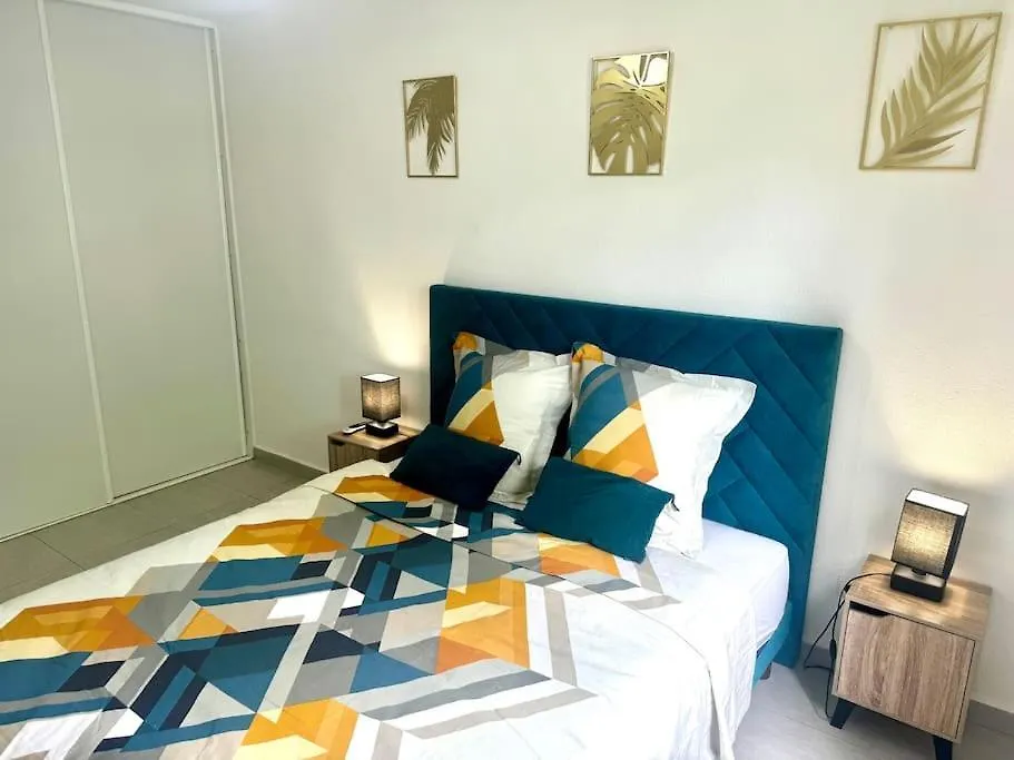 L'Ile Aux Couleurs Apartment Les Abymes
