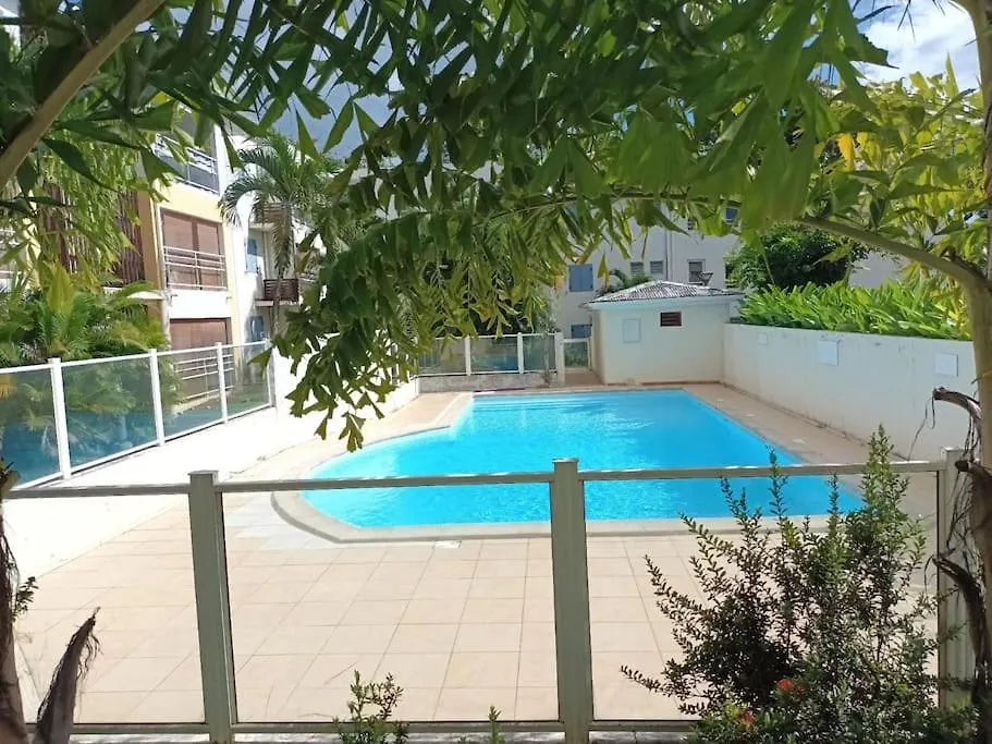 L'Ile Aux Couleurs Apartment Les Abymes